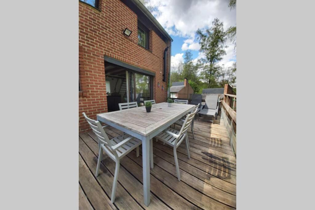 D-Peace Villa Hastiere-par-dela Exteriör bild